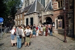 Impressie van de tentoonstelling De onzichtbaren in beeld in de Oude Kerk te Amsterdam.  A impression of the exhibition The invisble ones in focus at the Old Church in Amsterdam